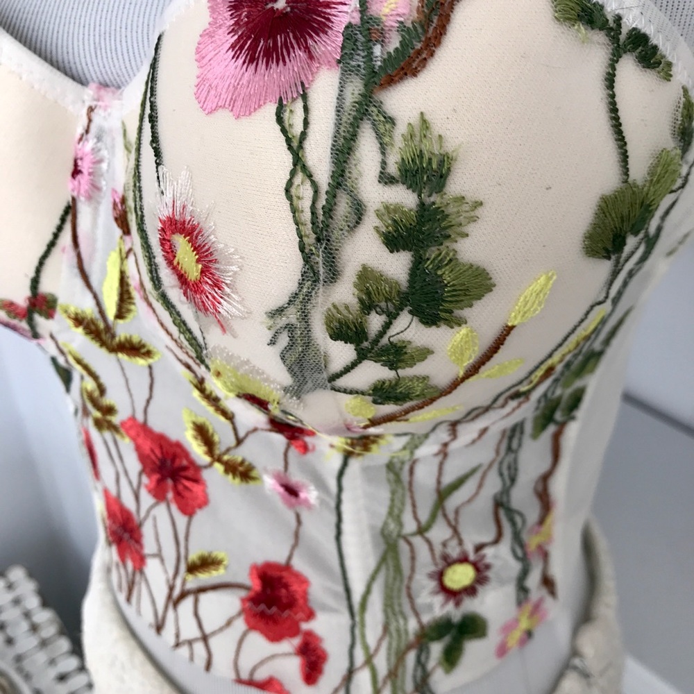 NWOT Floral Bustier - Picture 3 of 7